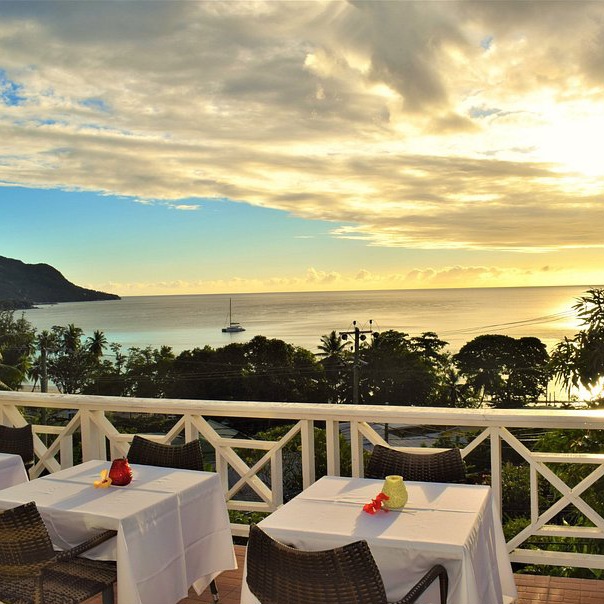 Beach houses in the Fiji: Where Overwater Luxury Meets Endless Romance