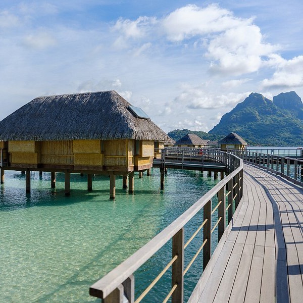 1.Beach houses:Bora Bora, French Polynesia
