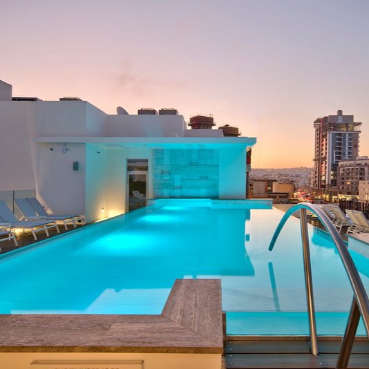 Beach houses: Your Serene September Retreat for Two.